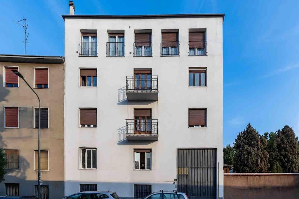 Dynamic Suite In Милано Екстериор снимка
